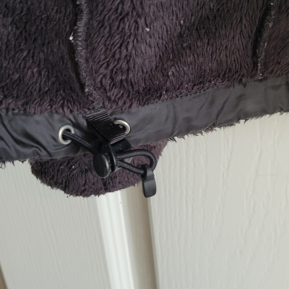 [The North Face] - Black Furry Zip Sweater Jacket Size M - Picture 7 of 9